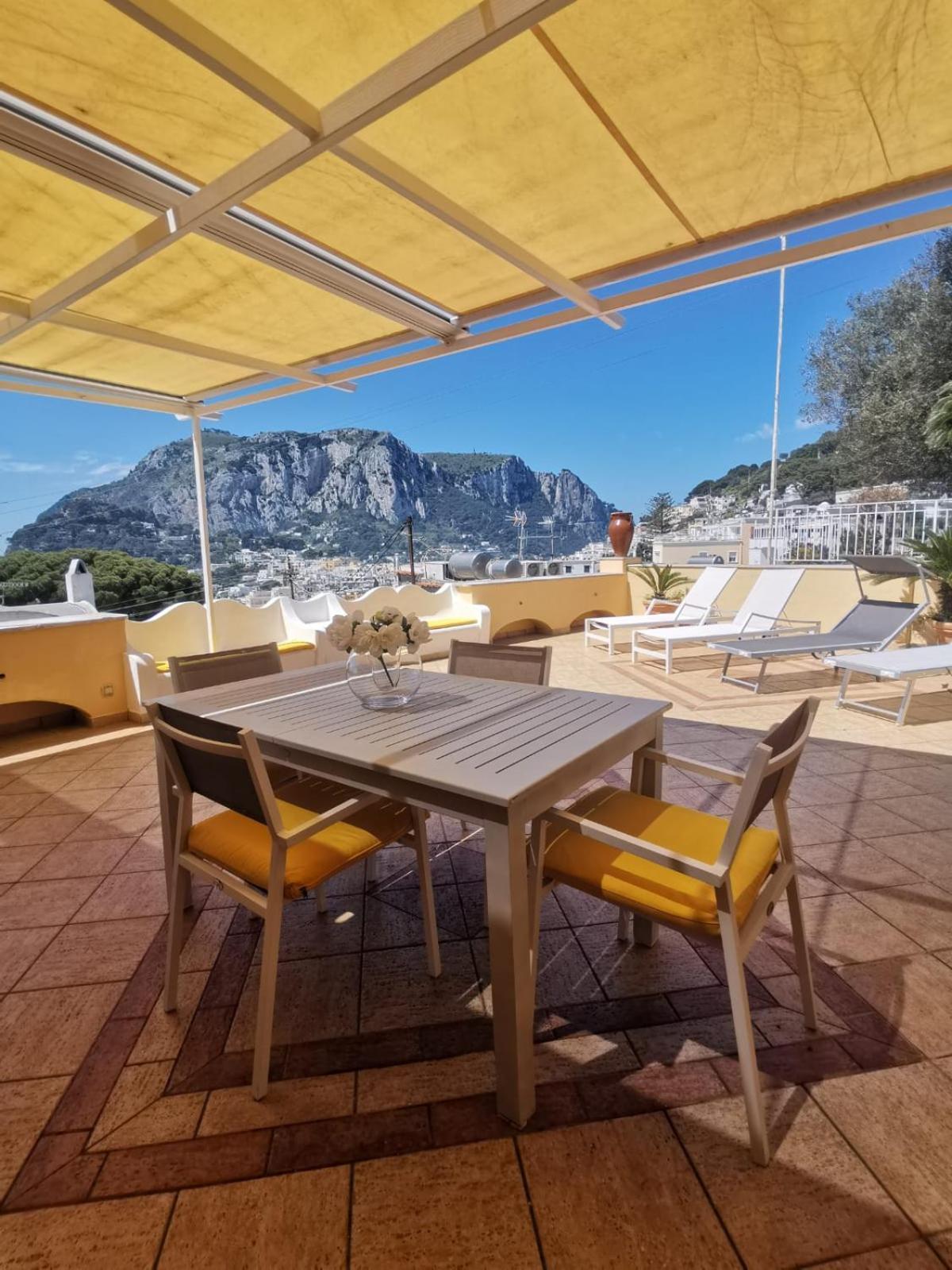 Marvelous Sea View Villa カプリ エクステリア 写真